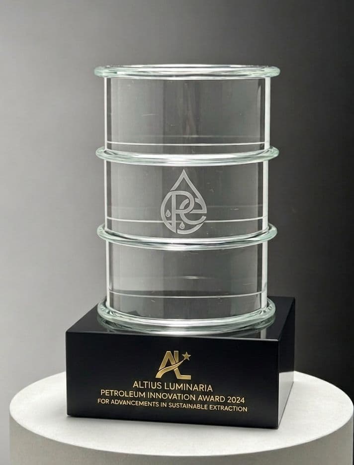 President & Executive crystal award 7