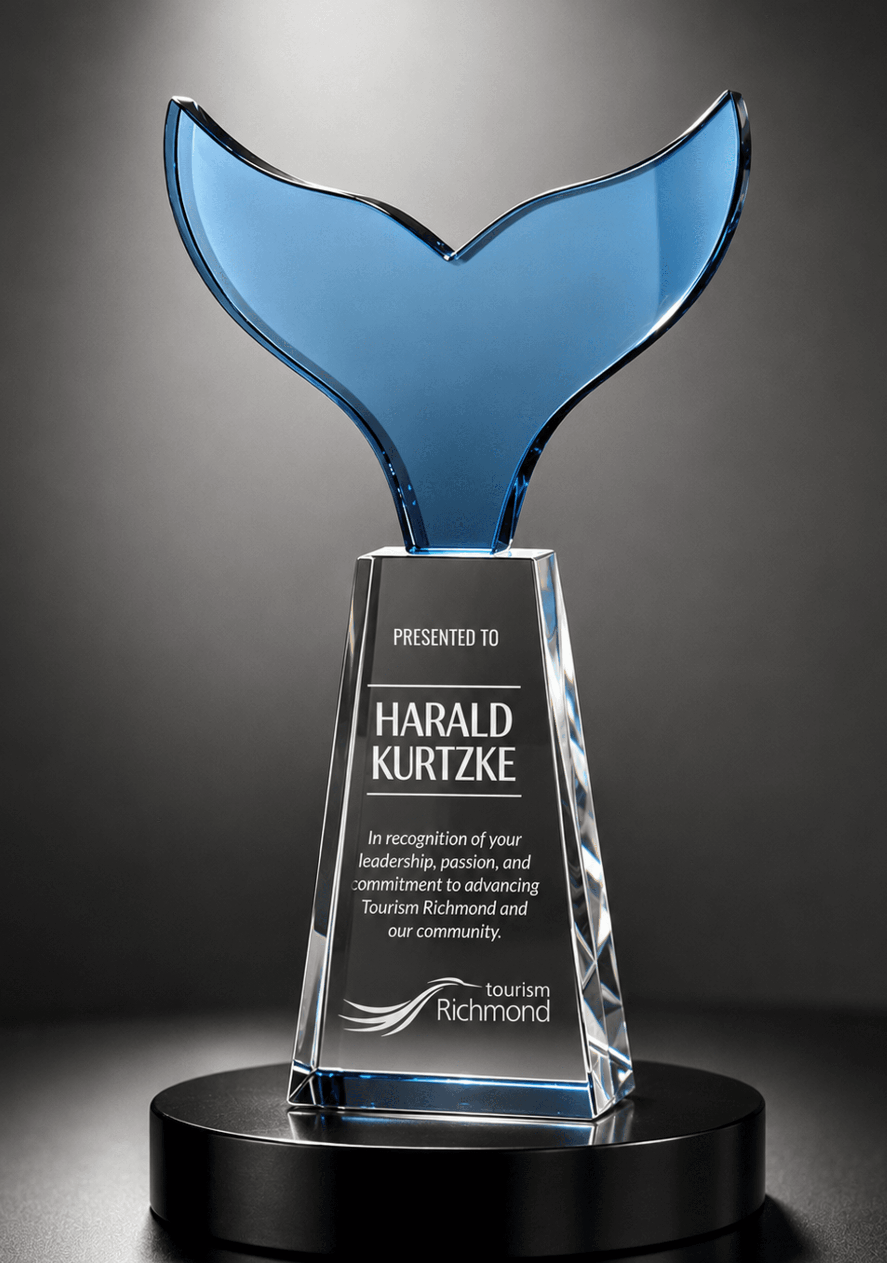 Animal crystal award 36