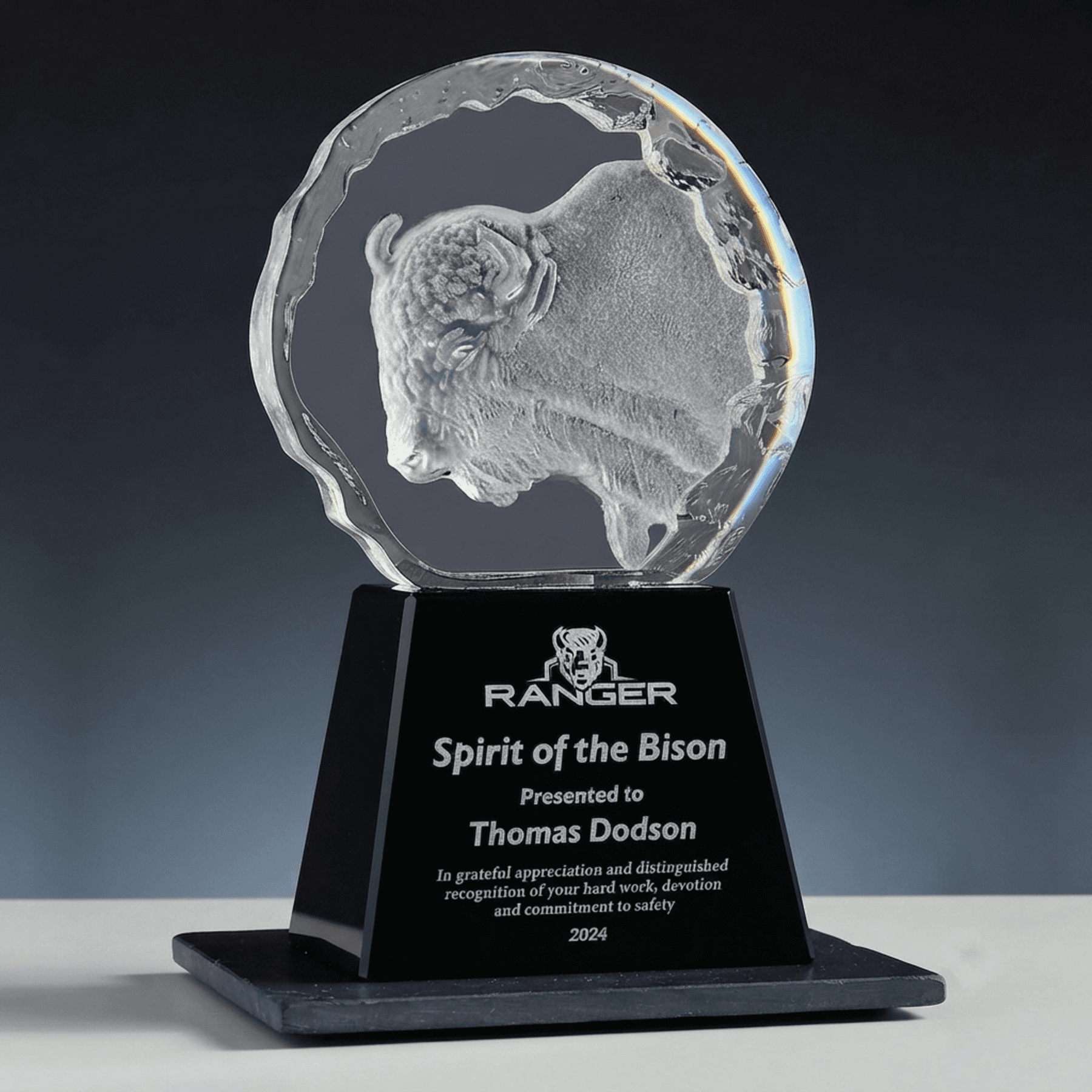 Animal crystal award 10