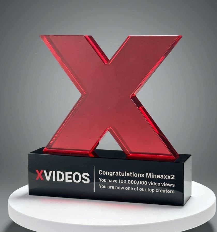 President & Executive crystal award 11