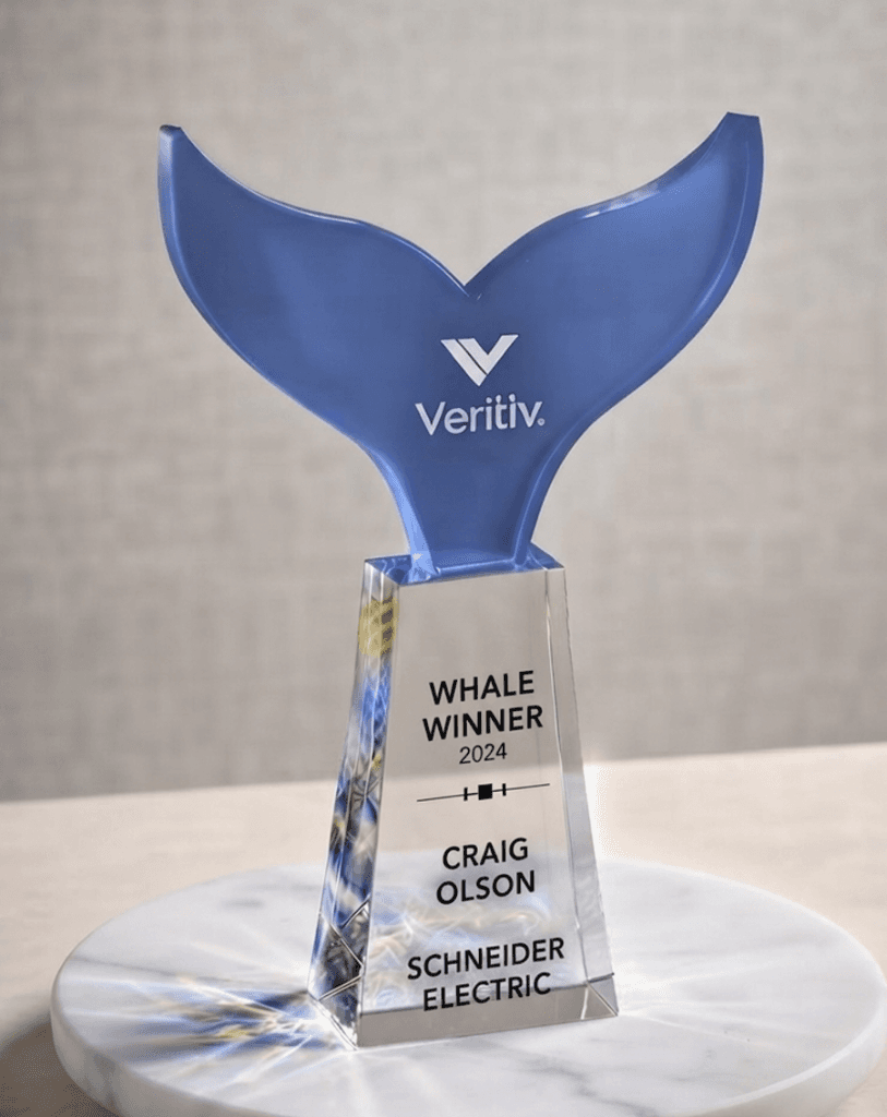 Animal crystal award 30