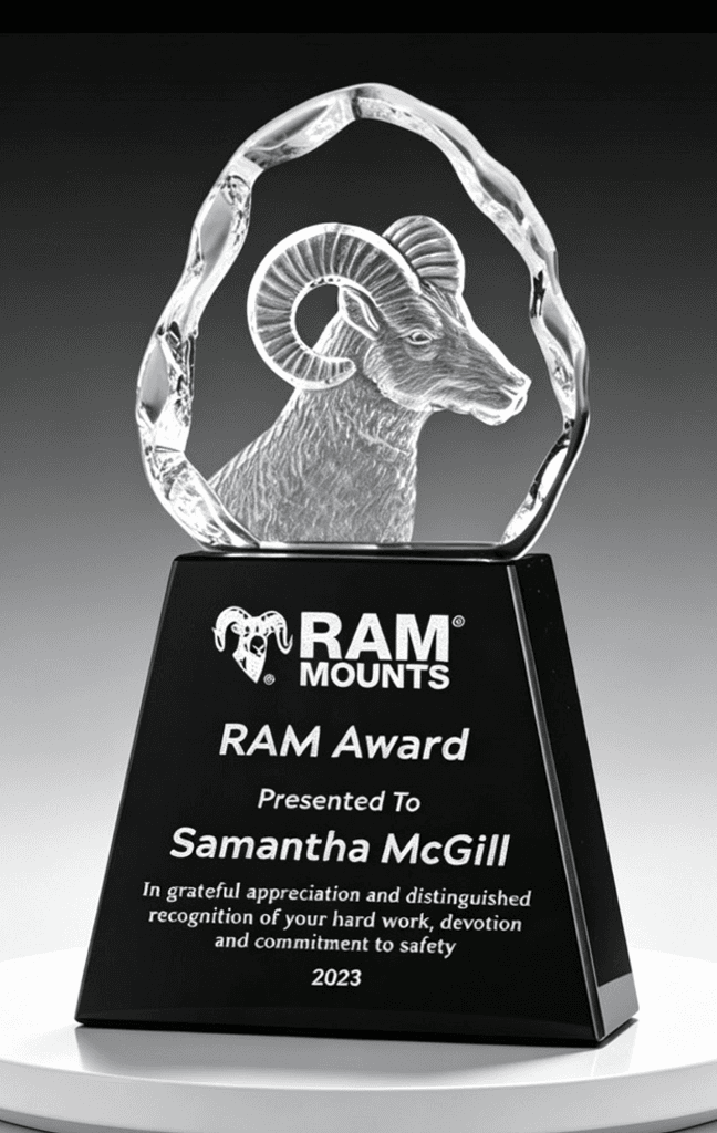 Animal crystal award 26