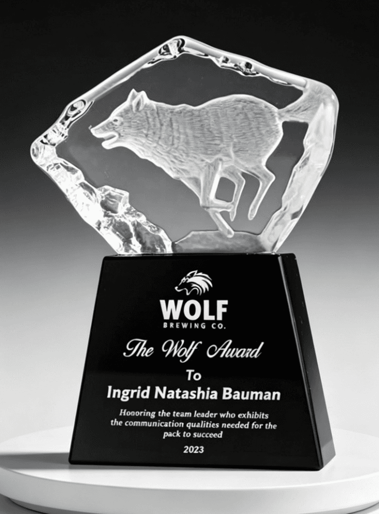 Animal crystal award 27