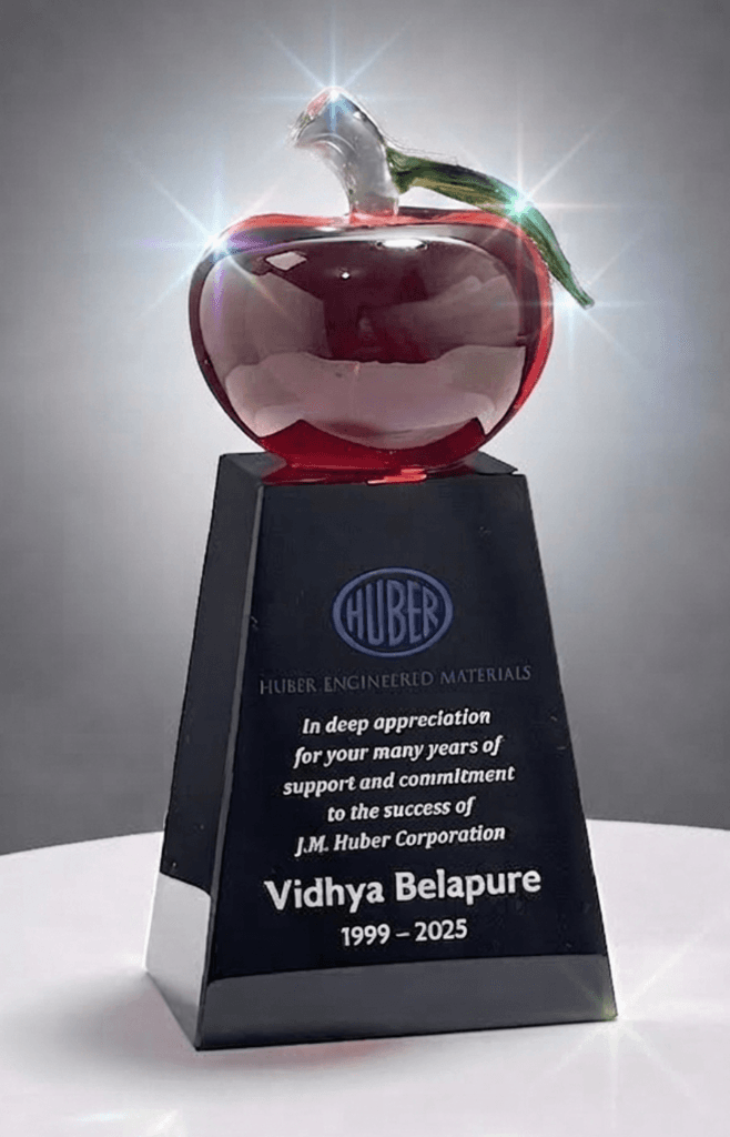 Educational crystal award 17